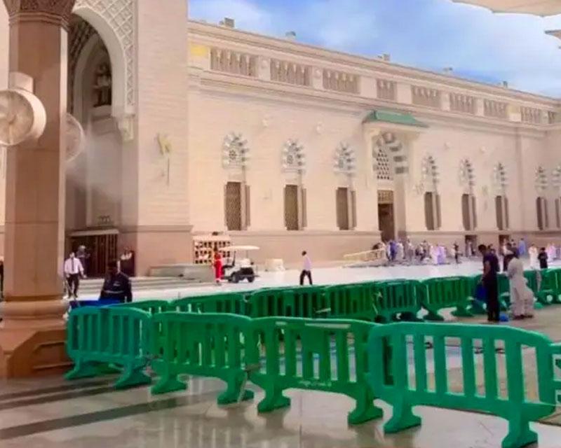 <a style="pointer-events: none;">14 Nights 3 Star Easter Umrah Package</a><p class="prce"><span class="small">From</span> <span class="prceclr">£999.00</span></p> <hr><p>      <ul class="custom_scroll">                  <li>7 Nights in Makkah 3 Star Hotel</li>                  <li>7 Nights in Madina 3-Star Hotel</li>                  <li>Visas + Transport + Umrah Guides + Ziyarats</li>                  <li> Ziarat of Holy places in Makkah and Madinah</li></ul></p>          <span><a href="https://wa.me/+442035041840" target="_blank"> <img src="https://staging.almusafirtravel.co.uk/wp-content/uploads/2025/05/chat.png" class="tel3"/> <a/>                 <a href="https://staging.almusafirtravel.co.uk/14-nights-3-star-easter-umrah-package/" class="tel2"><button>Enquire Now <i class="fa-solid fa-circle-chevron-right"></i></button></a> </span>